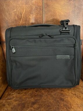 Briggs & Riley Black Nylon Laptop Travel Case